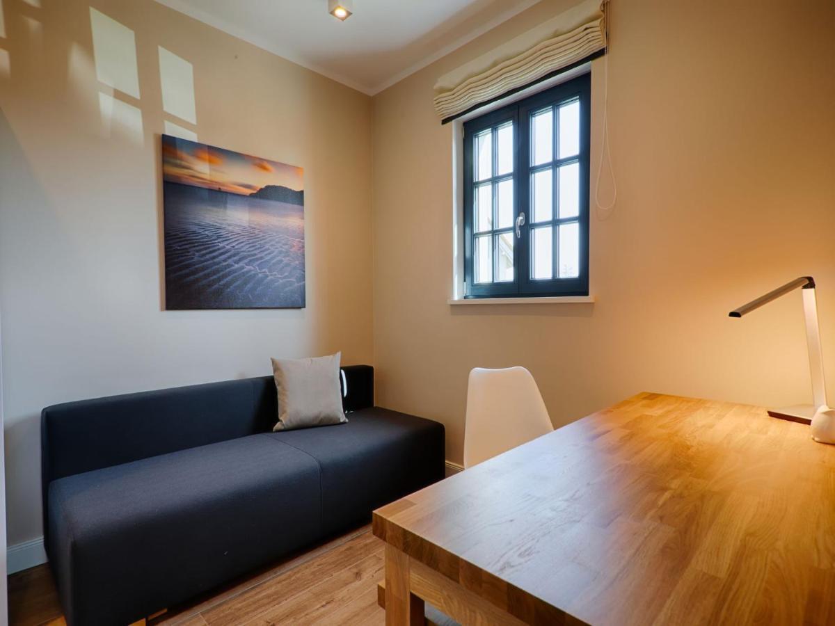 Reetland Am Meer - Luxus Reetdachvilla Mit 3 Schlafzimmern, Sauna Und Kamin F18 Dranske Εξωτερικό φωτογραφία